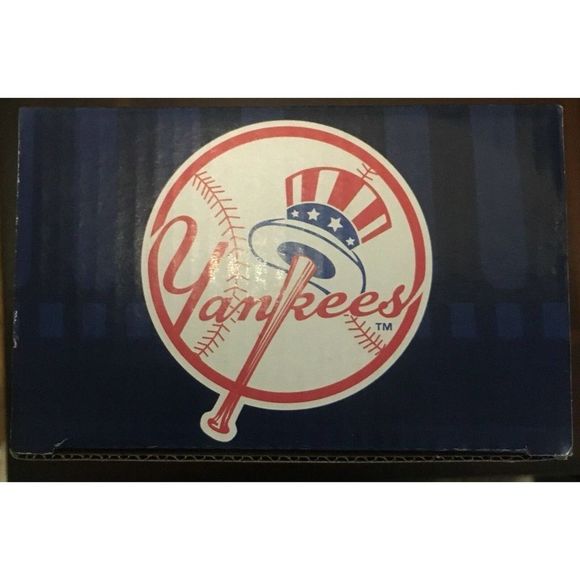 M NEW YORK YANKEES BRETT GARDNER BOBBLEHEAD SGA 8/31/2018 NIB - Picture 10 of 12